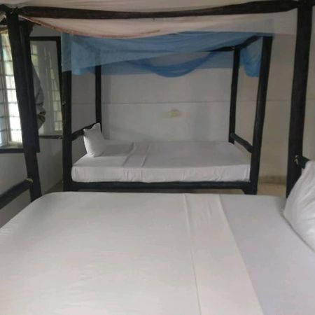 Tayana Place Apartment คิซิมคาซิ ภายนอก รูปภาพ